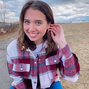 Meet your Posher, Abbie